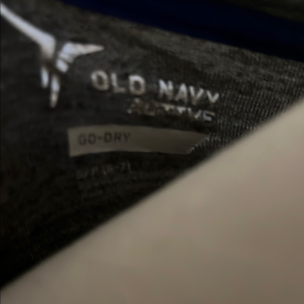 Like New Old Navy Active Charcoal Tee - Picture 2 of 16